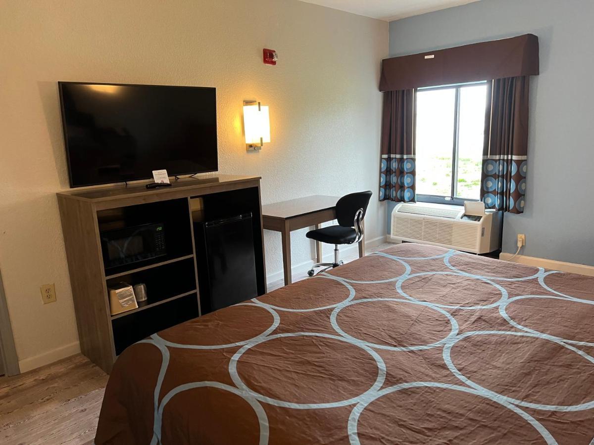 Super 8 By Wyndham Clemmons - Bermuda Run - Winston-Salem I-40 Motel Buitenkant foto